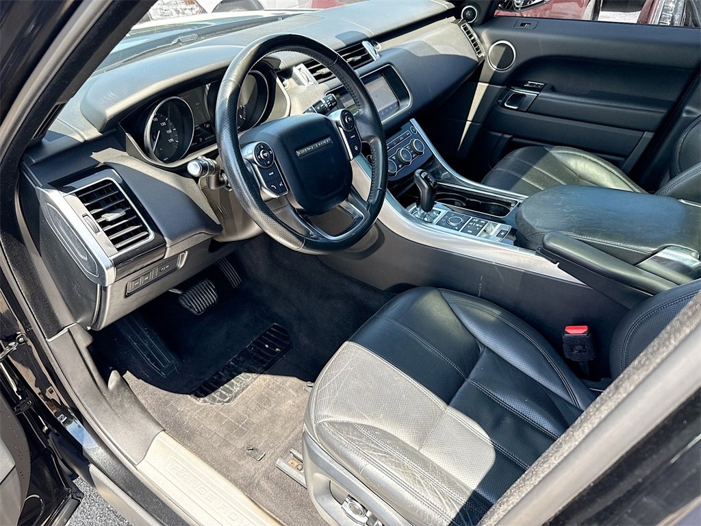 Used 2017 Land Rover Range Rover Sport HSE image 25
