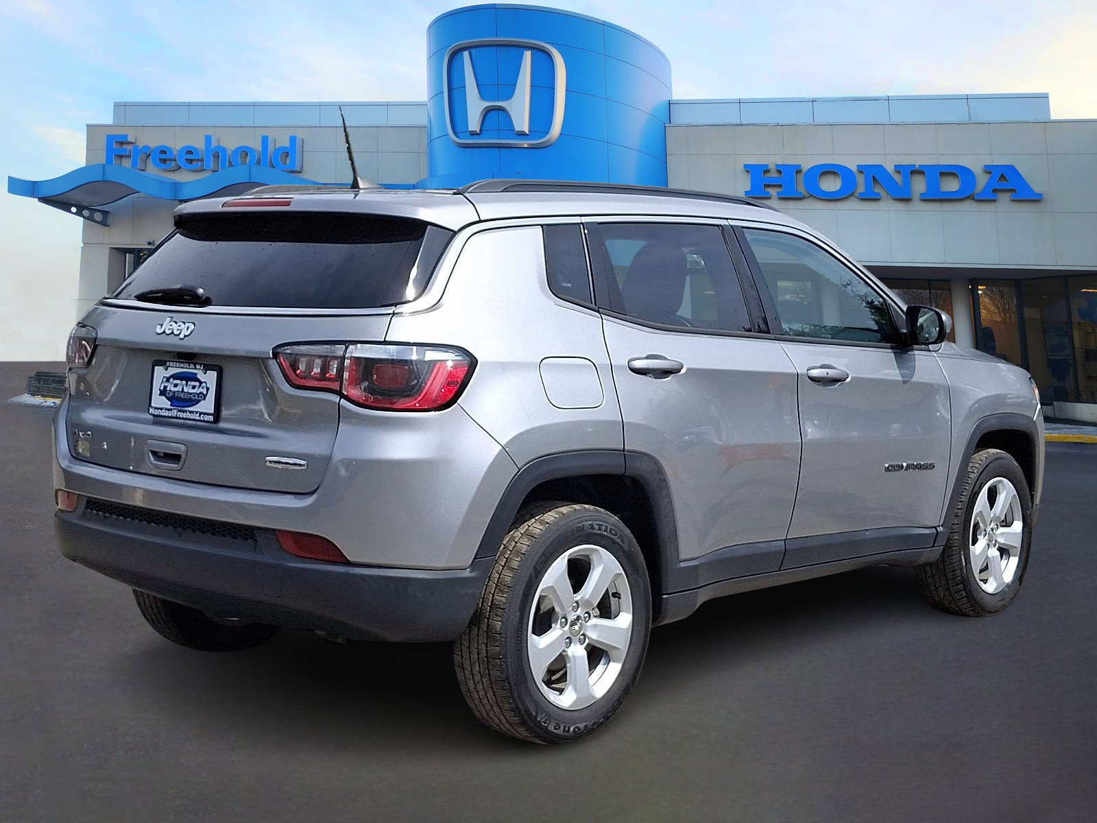 Used 2019 Jeep Compass Latitude w/ Popular Equipment Group image 7