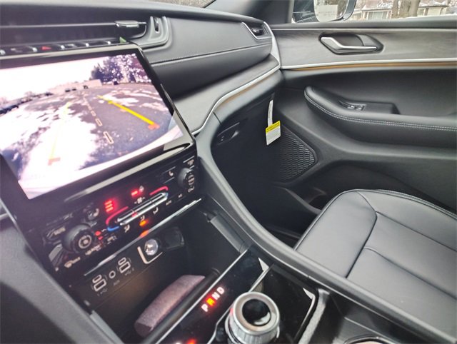 New 2025 Jeep Grand Cherokee Limited w/ Trailer Tow Package image 27