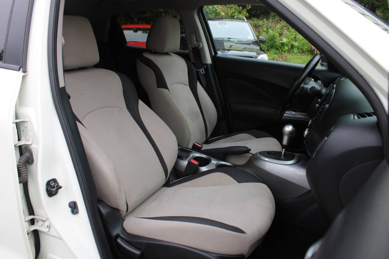 Used 2012 Nissan Juke SV AWD/4WD image 32