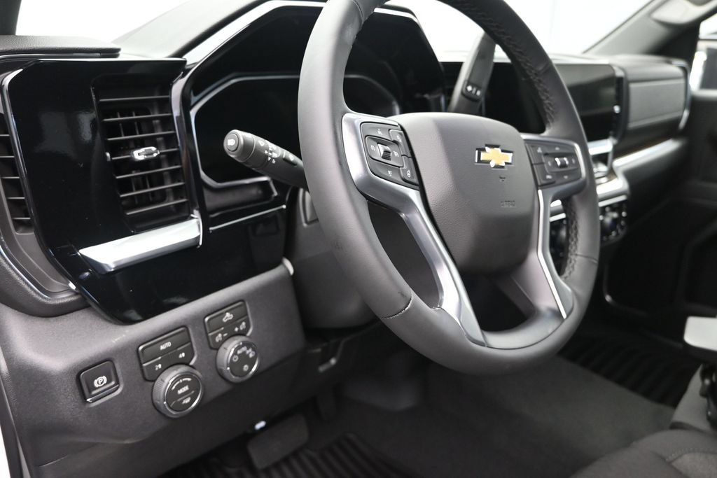 New 2026 Chevrolet Silverado 1500 LT AWD/4WD image 12