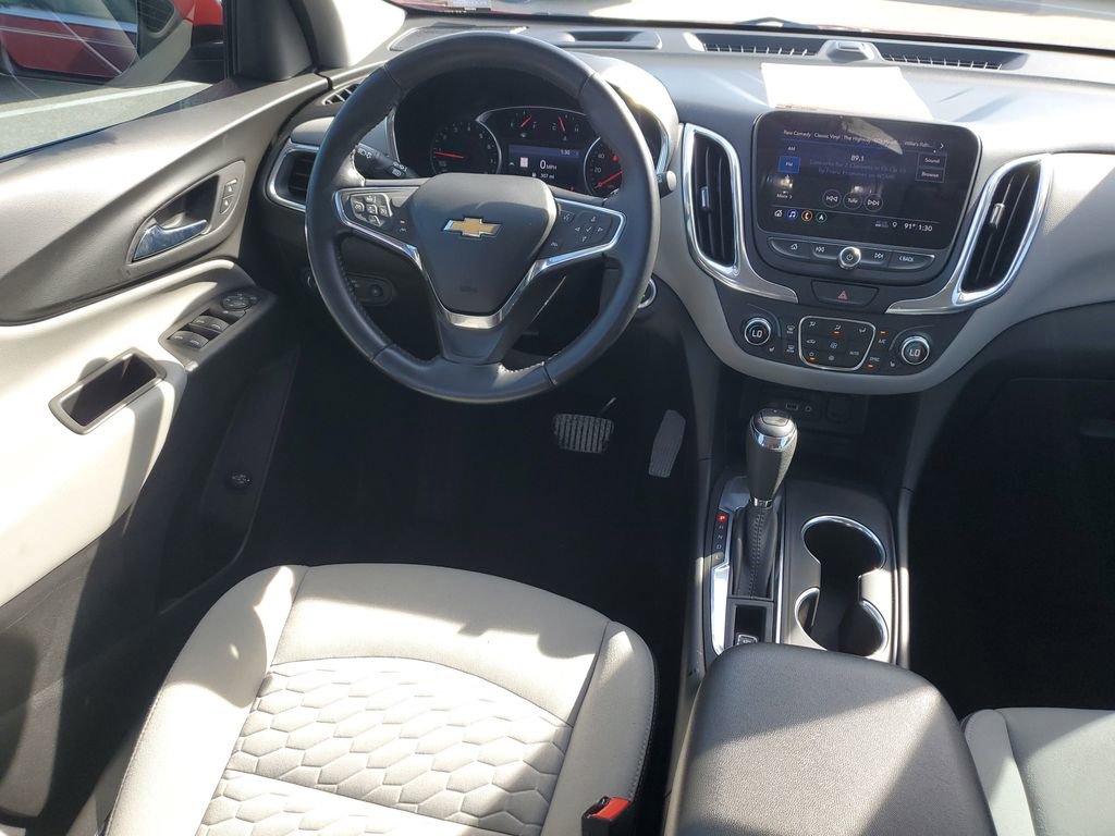 Used 2020 Chevrolet Equinox LT image 16