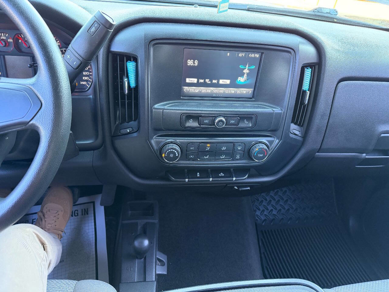 Used 2017 Chevrolet Silverado 1500 Custom w/ Custom Convenience Package image 17