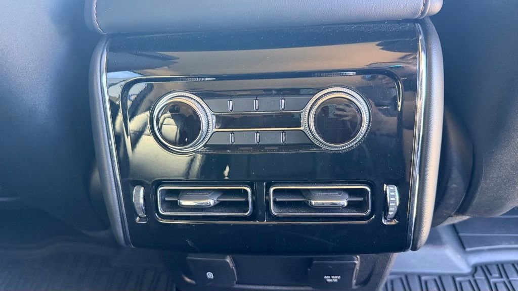 Used 2023 Lincoln Aviator AWD image 15