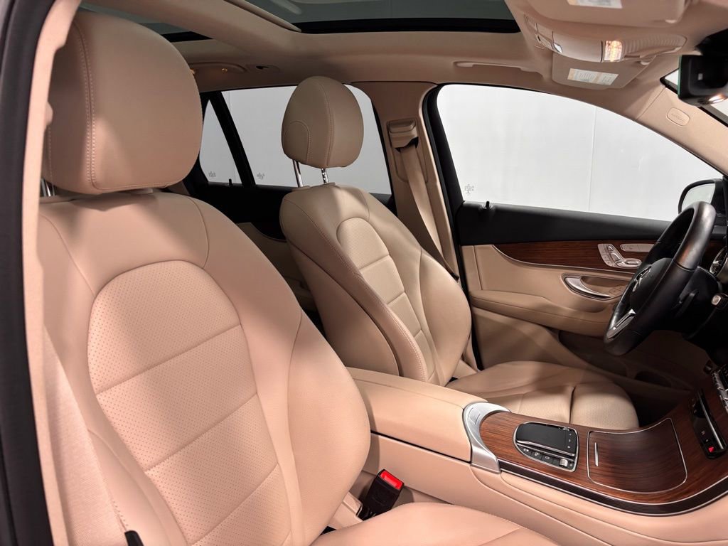 Certified 2022 Mercedes-Benz GLC 300 4MATIC image 17