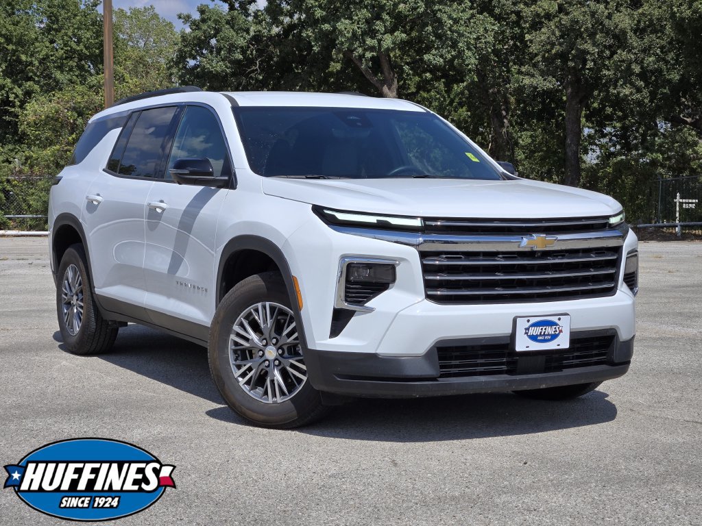 Used 2026 Chevrolet Traverse LT w/ Driver Confidence Package