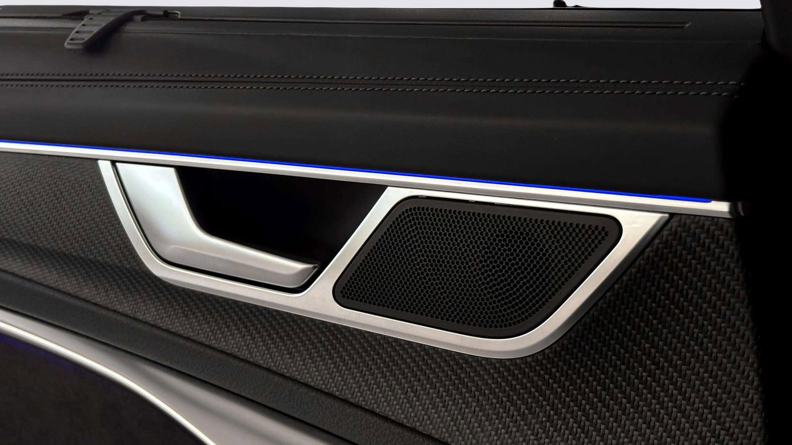 Used 2023 Audi RS 6 w/ Carbon Optic Package image 46