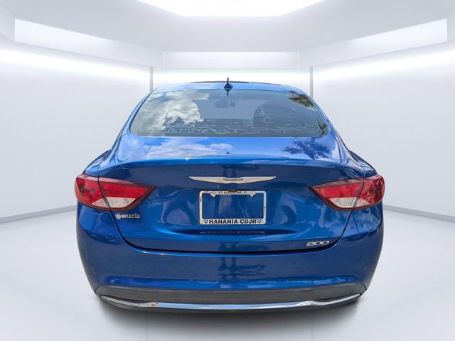 Used 2016 Chrysler 200 Limited w/ Anniversary Edition FWD image 4