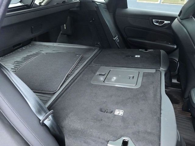 Used 2023 Volvo XC60 B5 Plus w/ Climate Package image 27