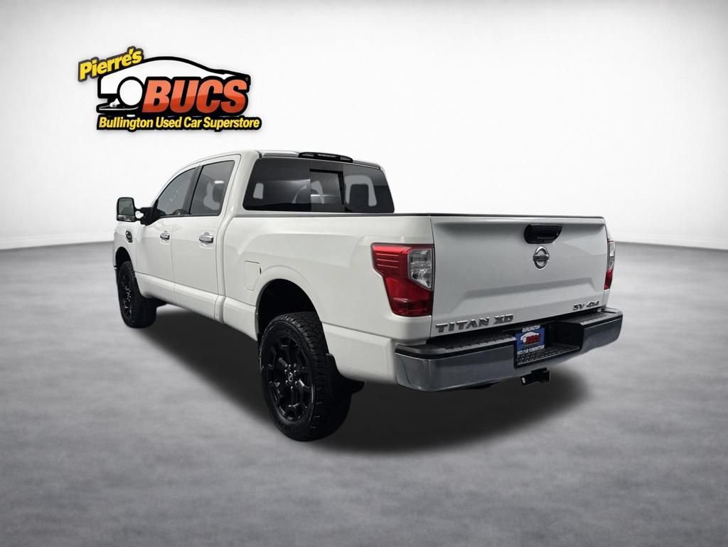 Used 2019 Nissan Titan SV AWD/4WD image 3