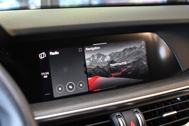 Used 2022 Alfa Romeo Stelvio Ti AWD/4WD image 34