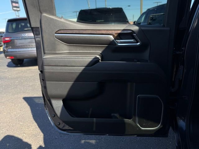 Used 2023 GMC Sierra 1500 SLE image 15