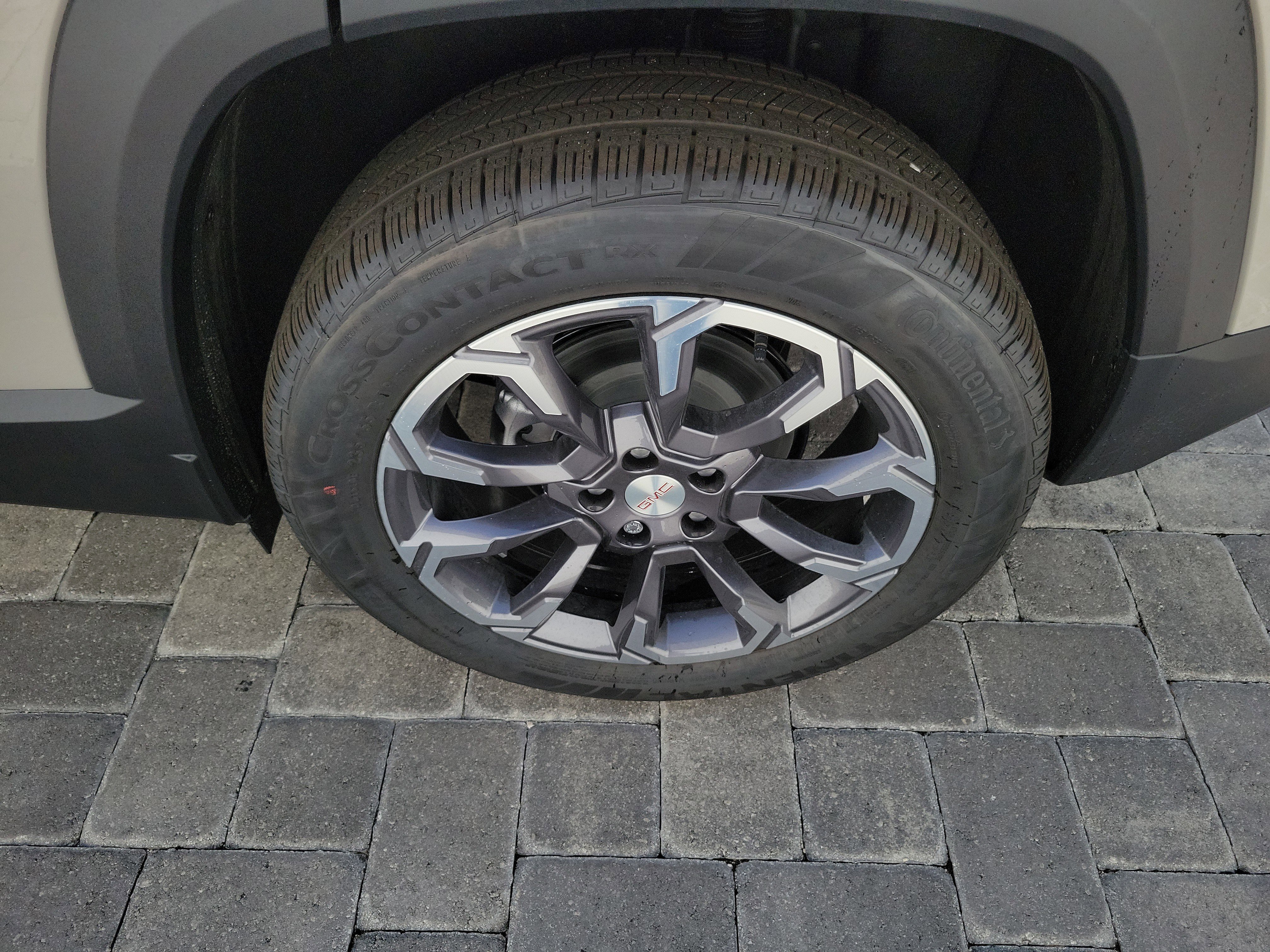 New 2026 GMC Terrain Elevation w/ Elevation Premium Package FWD image 11