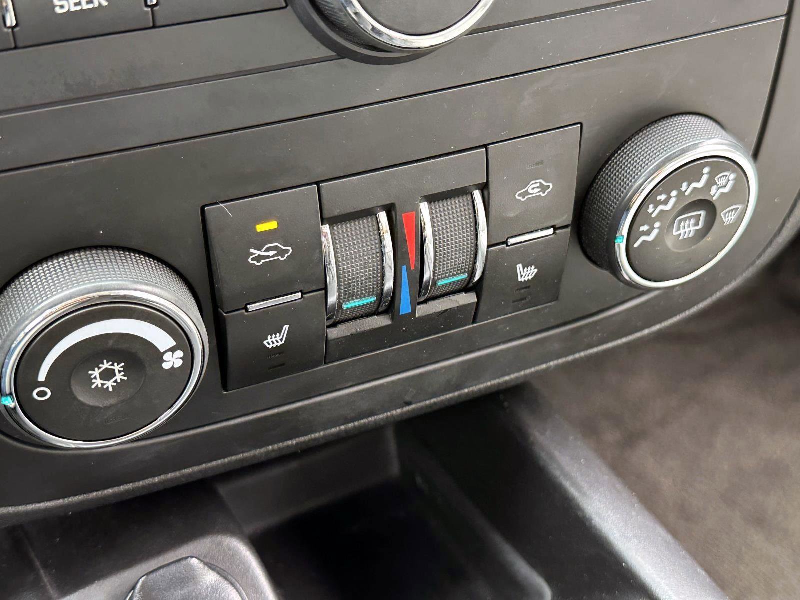 Used 2006 Chevrolet Monte Carlo LTZ image 24