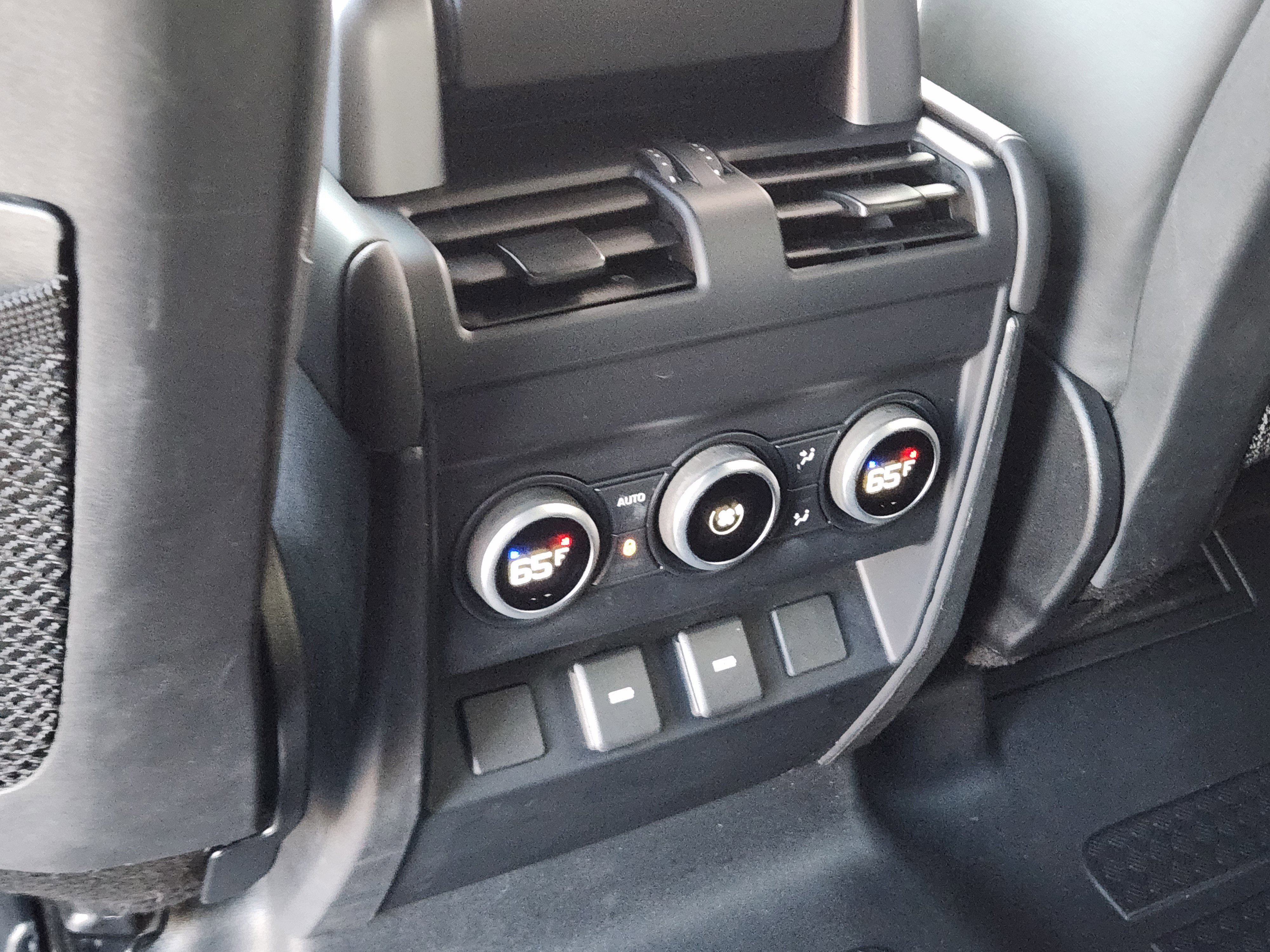 Certified 2023 Land Rover Defender 110 Carpathian Edition image 34