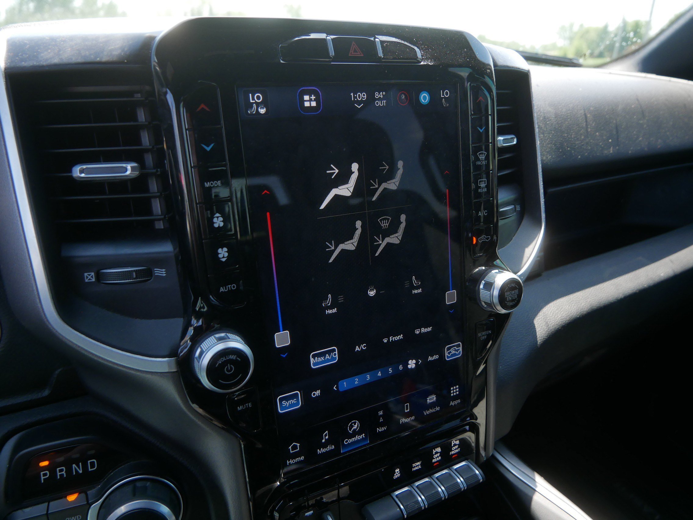 Used 2023 RAM 1500 Big Horn AWD/4WD image 28