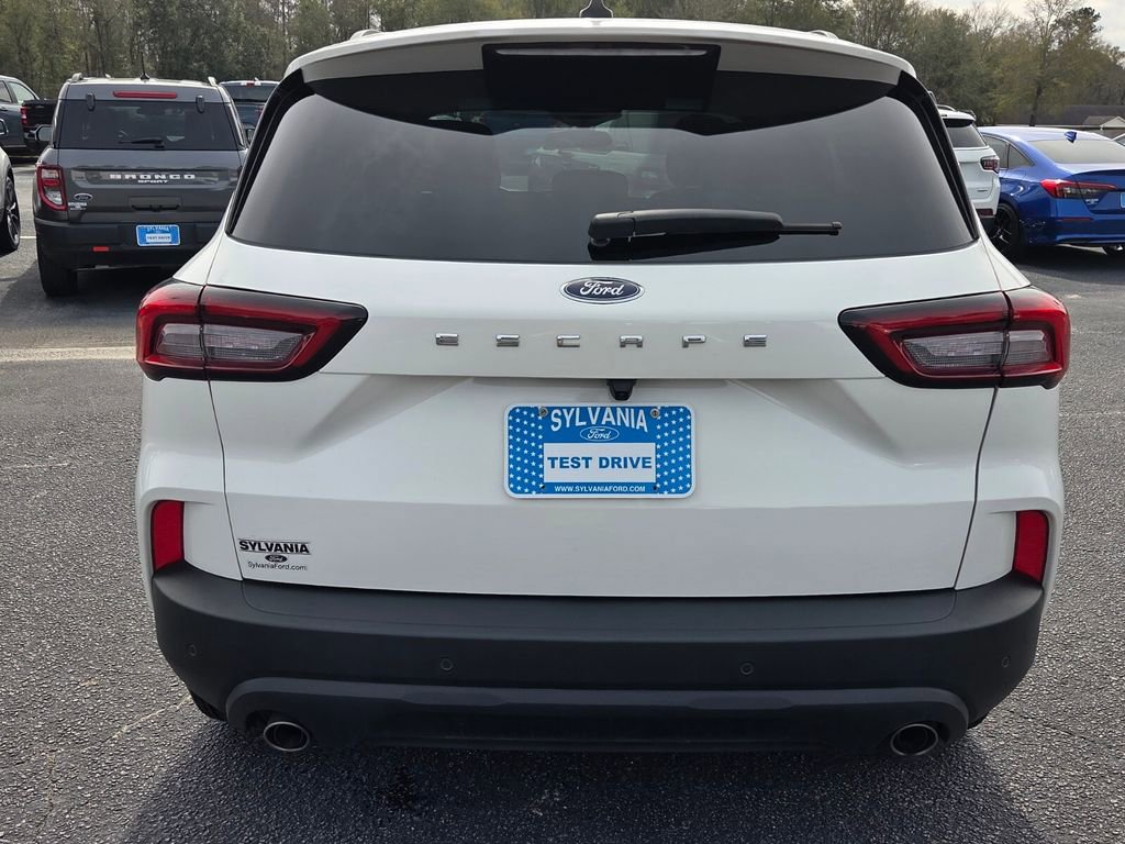 Used 2025 Ford Escape ST-Line w/ Tech Pack #1 image 9