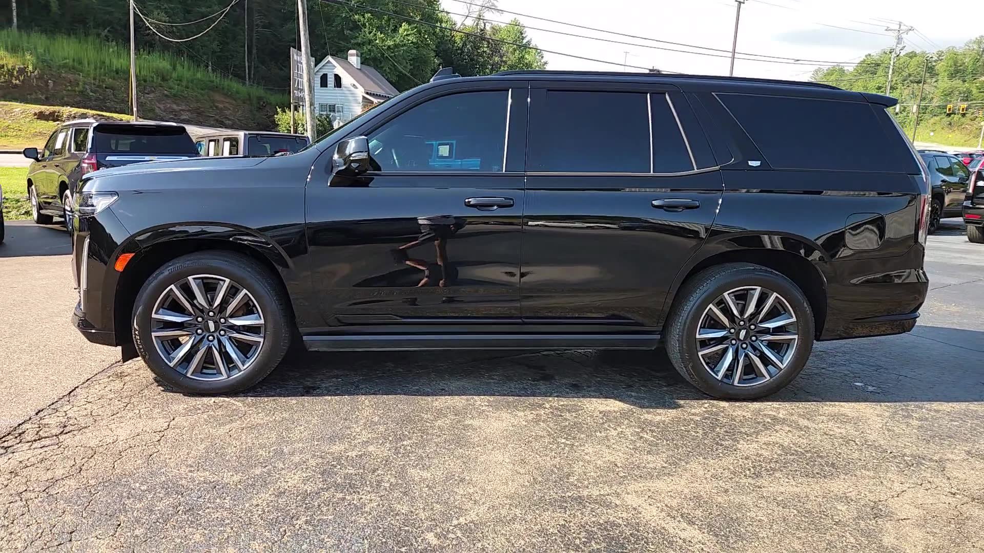 Used 2021 Cadillac Escalade Sport Platinum image 16