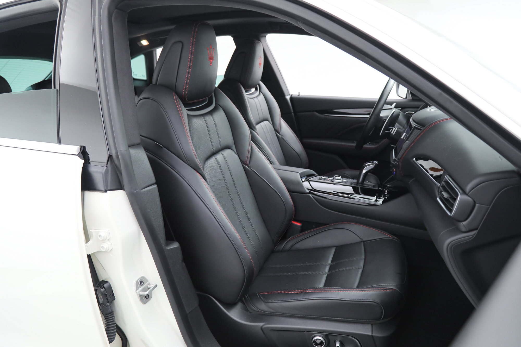 Certified 2024 Maserati Levante Modena Ultima AWD/4WD image 11