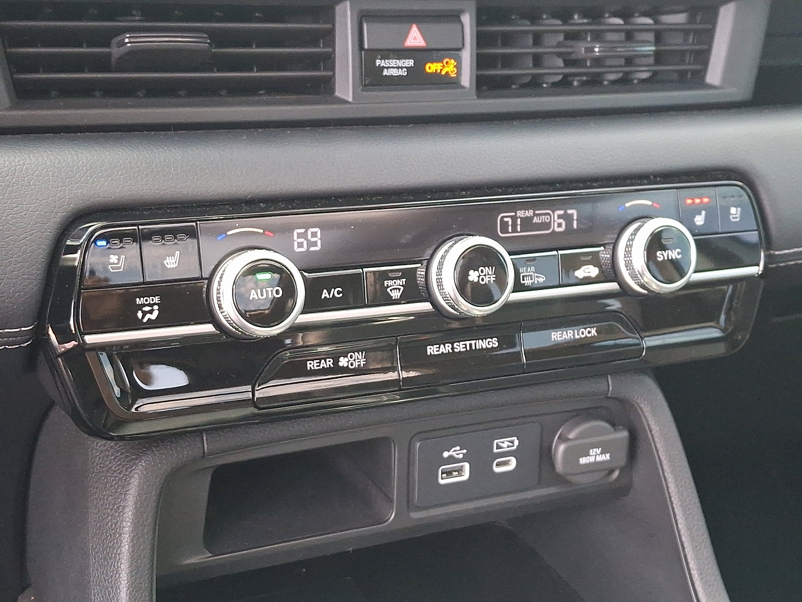 Used 2023 Honda Pilot Elite image 17