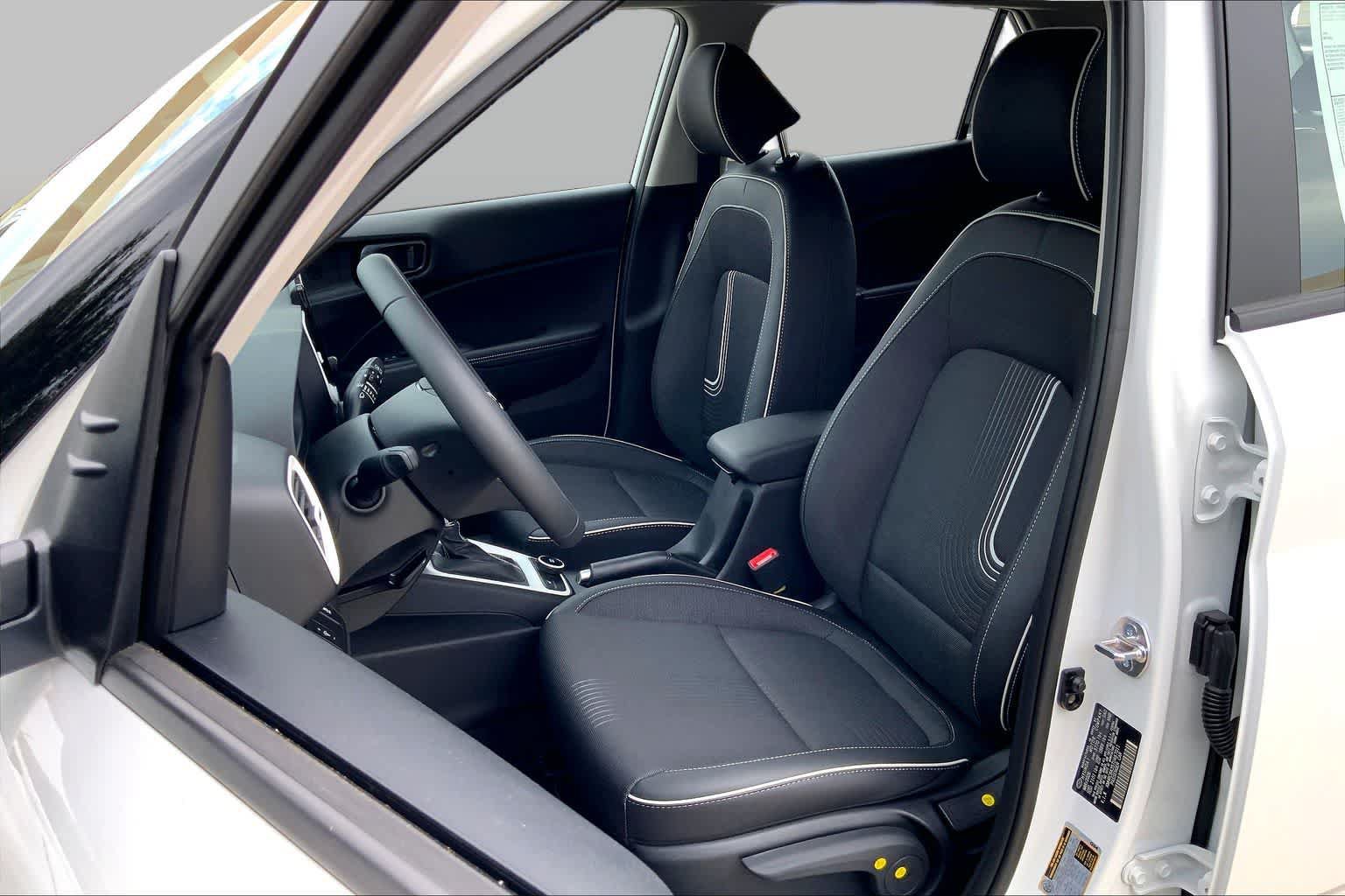 New 2026 Hyundai Venue SEL FWD image 7