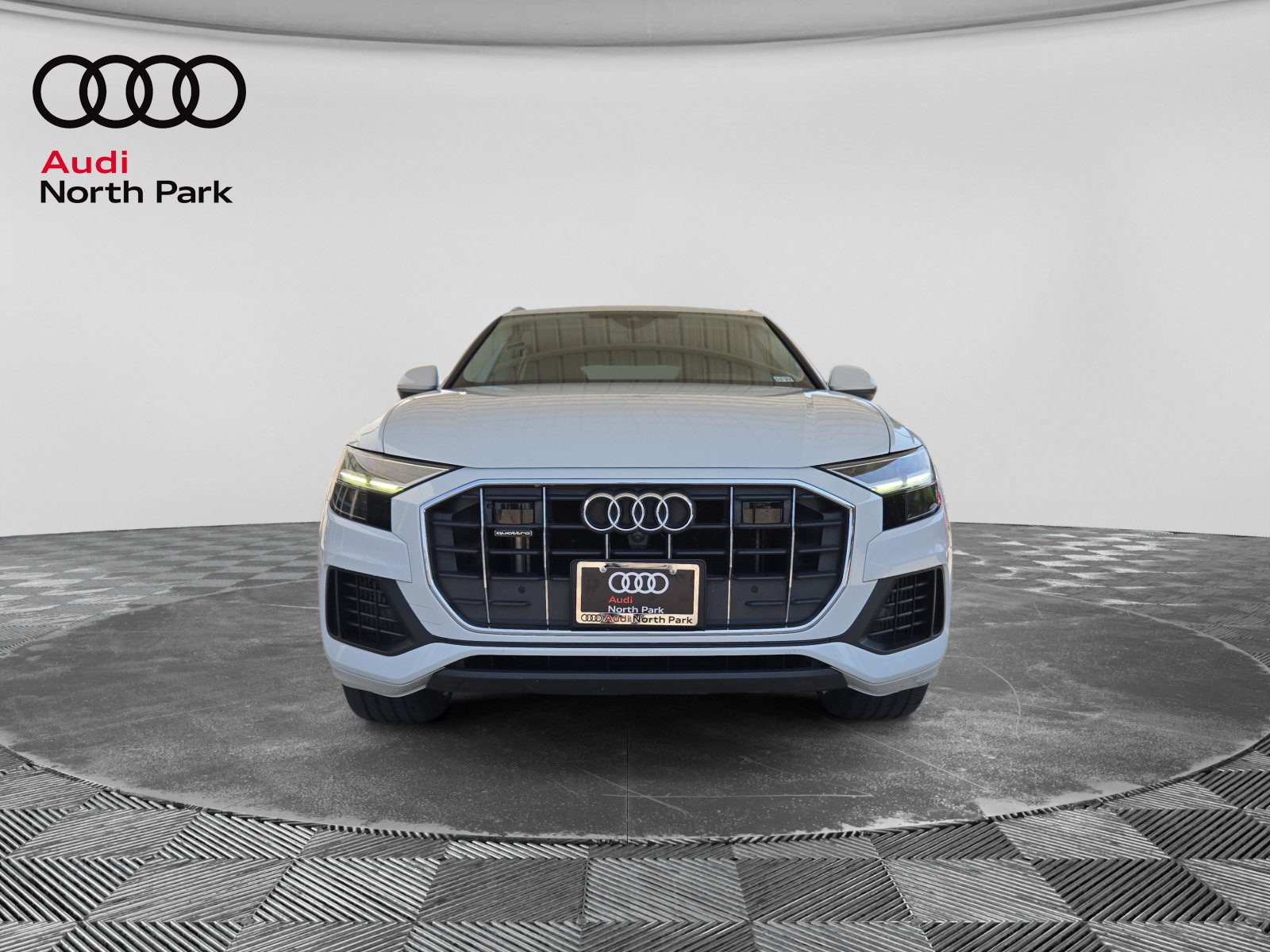 Used 2022 Audi Q8 Premium Plus AWD/4WD image 8