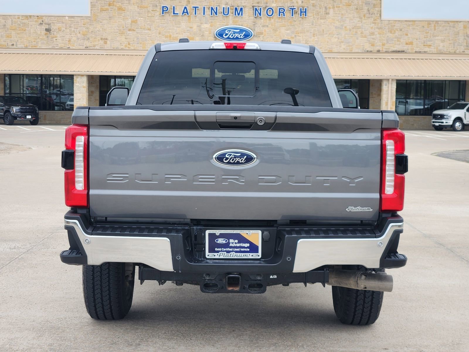 Used 2024 Ford F350 Lariat AWD/4WD image 8