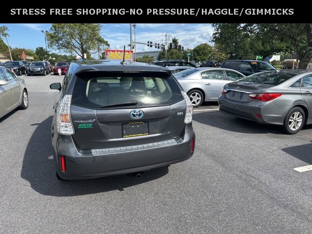 Used 2013 Toyota Prius V Five image 36