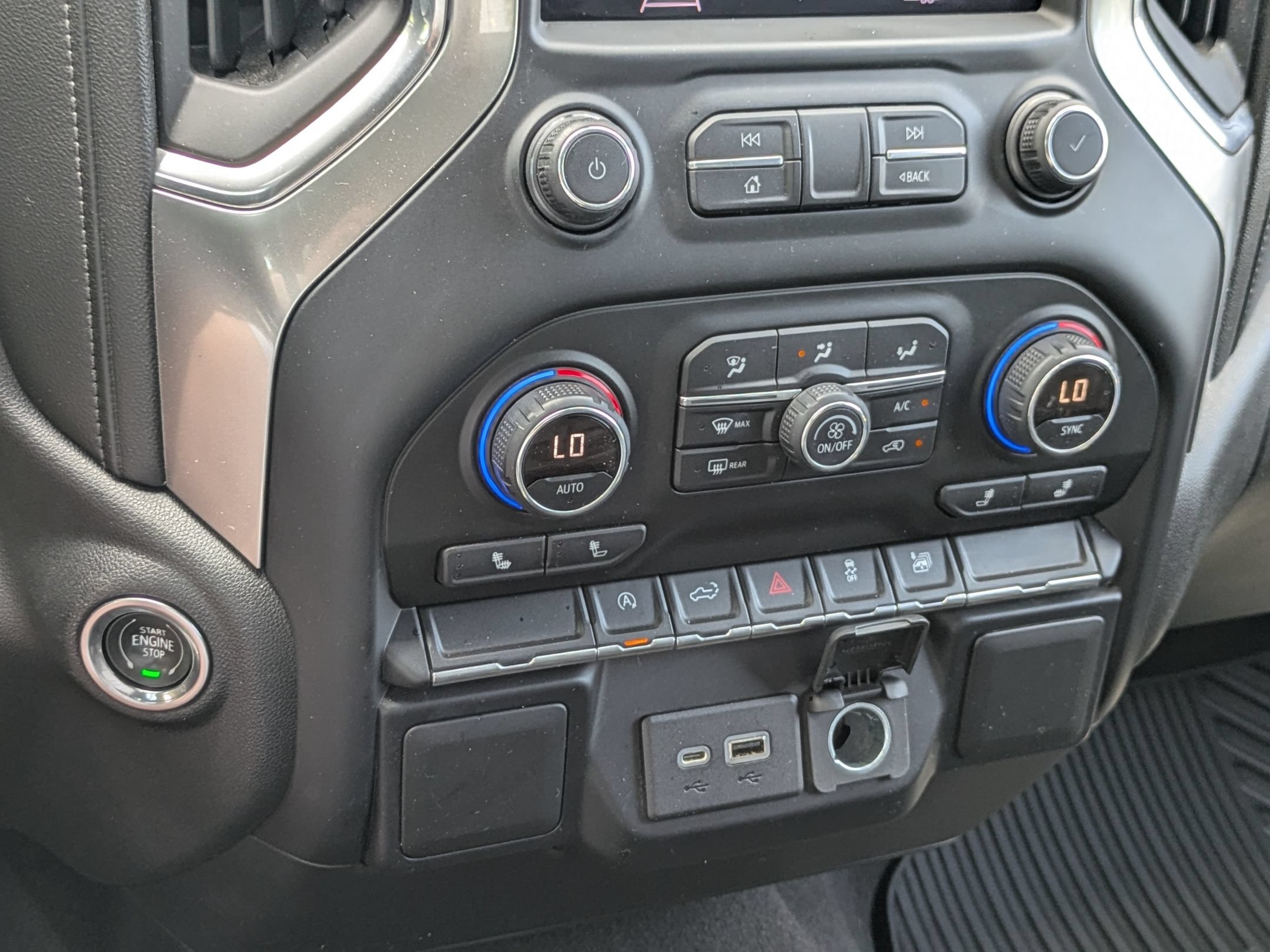 Used 2019 Chevrolet Silverado 1500 LT w/ All-Star Edition AWD/4WD image 20