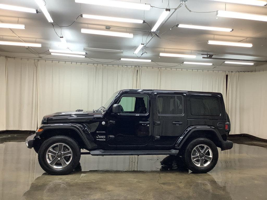 Used 2021 Jeep Wrangler Unlimited Sahara w/ Uconnect 4C Nav & Sound Group AWD/4WD image 10