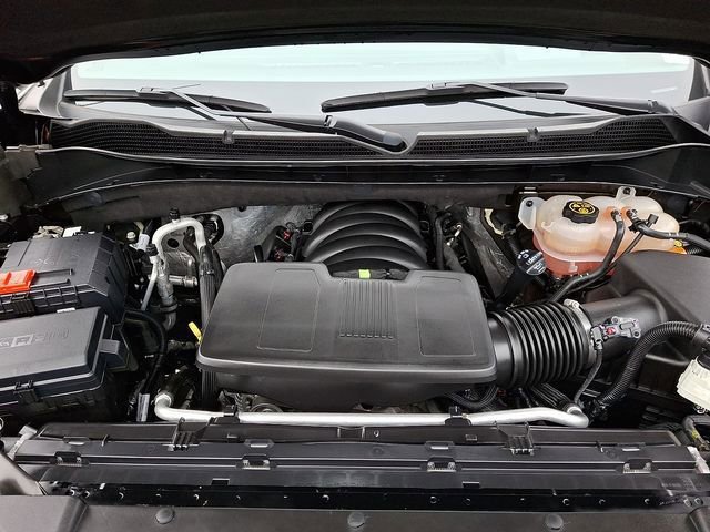 Used 2022 Chevrolet Silverado 1500 ZR2 w/ Technology Package image 13