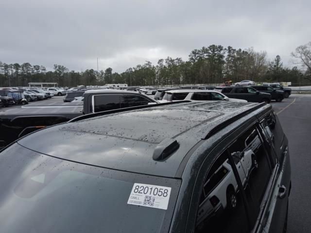 Used 2025 Chevrolet Suburban RST w/ Comfort Package image 2