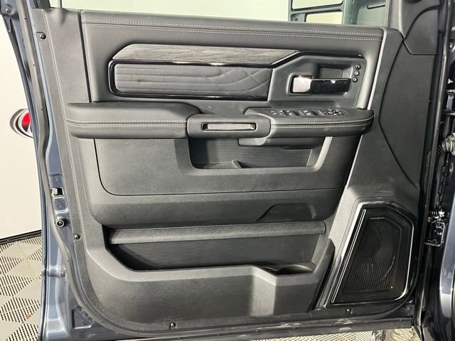 New 2026 RAM 3500 Limited image 24