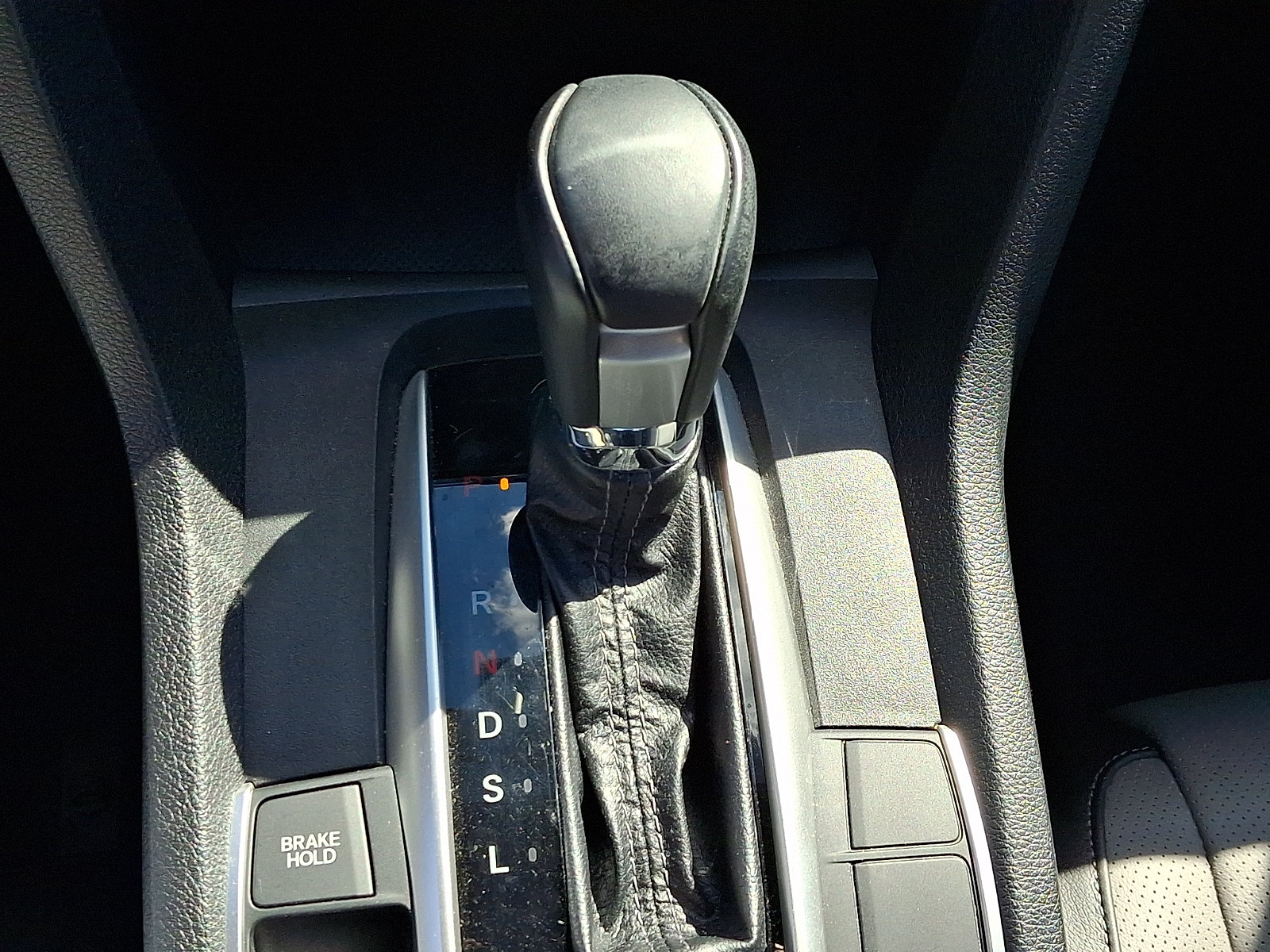 Used 2018 Honda Civic EX-L image 14