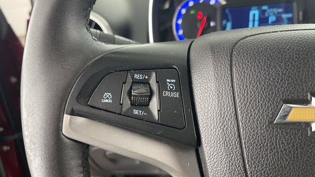 Used 2015 Chevrolet Trax LT w/ LT Sun and Sound Package image 38