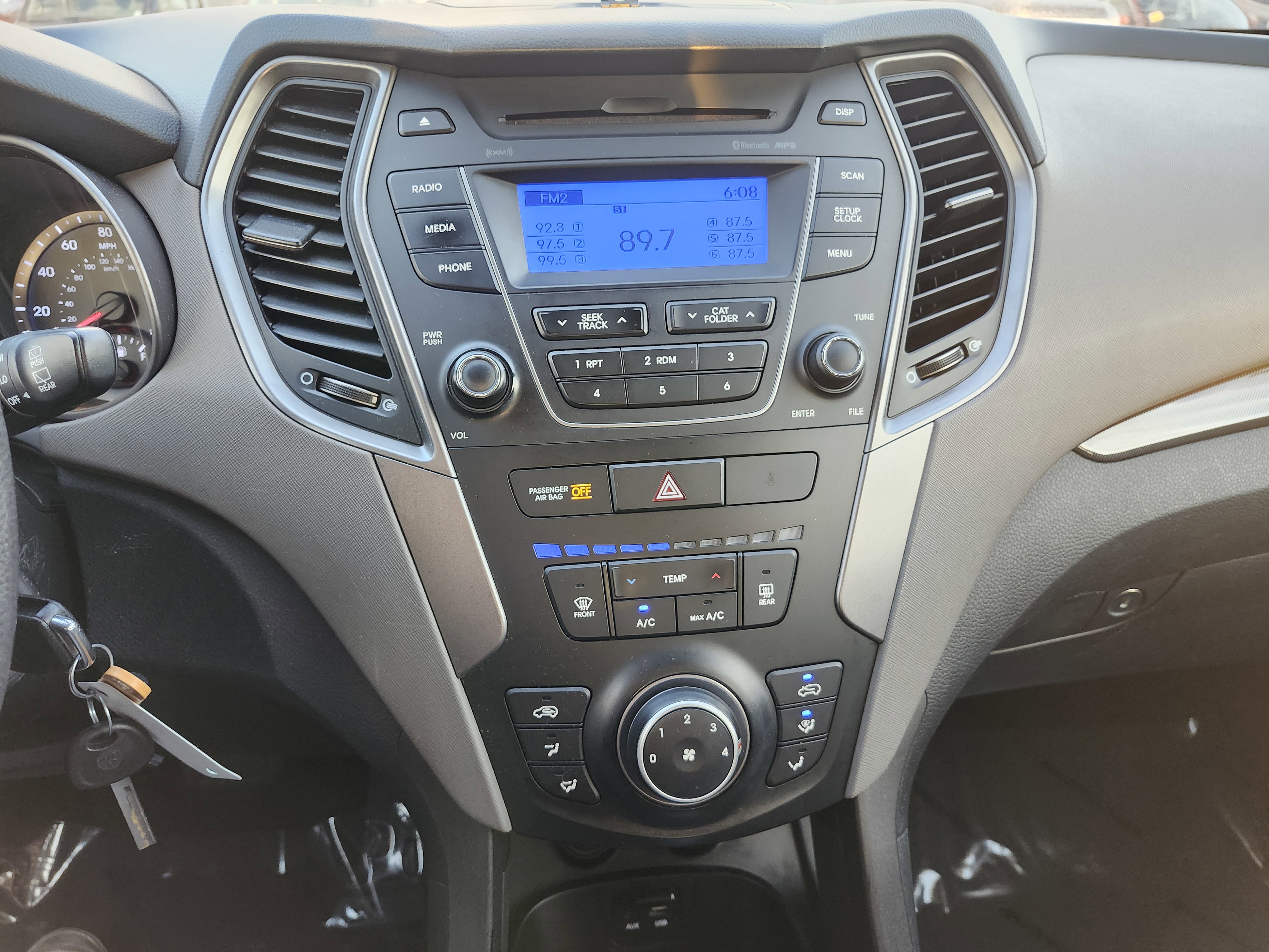 Used 2015 Hyundai Santa Fe Sport FWD image 27