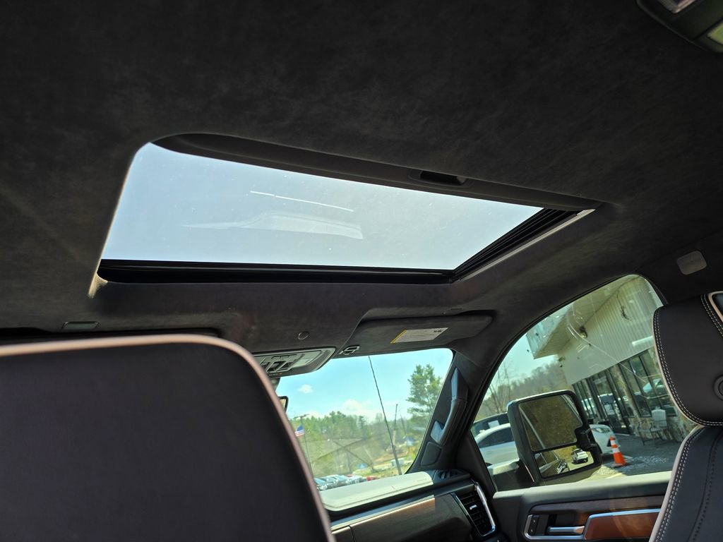 Used 2025 GMC Sierra 2500 Denali Ultimate image 11
