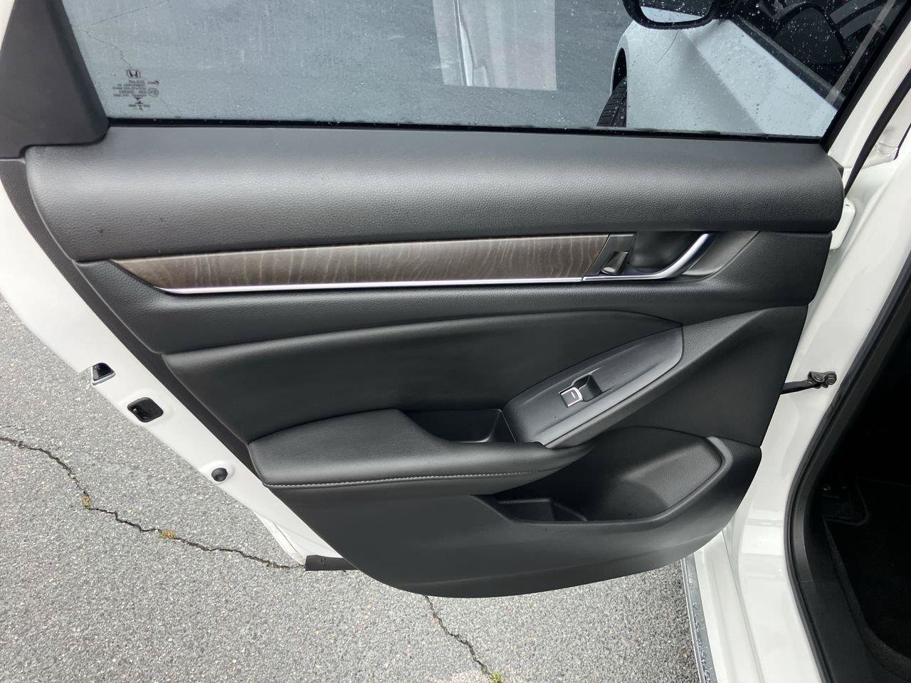 Used 2021 Honda Accord EX-L image 22