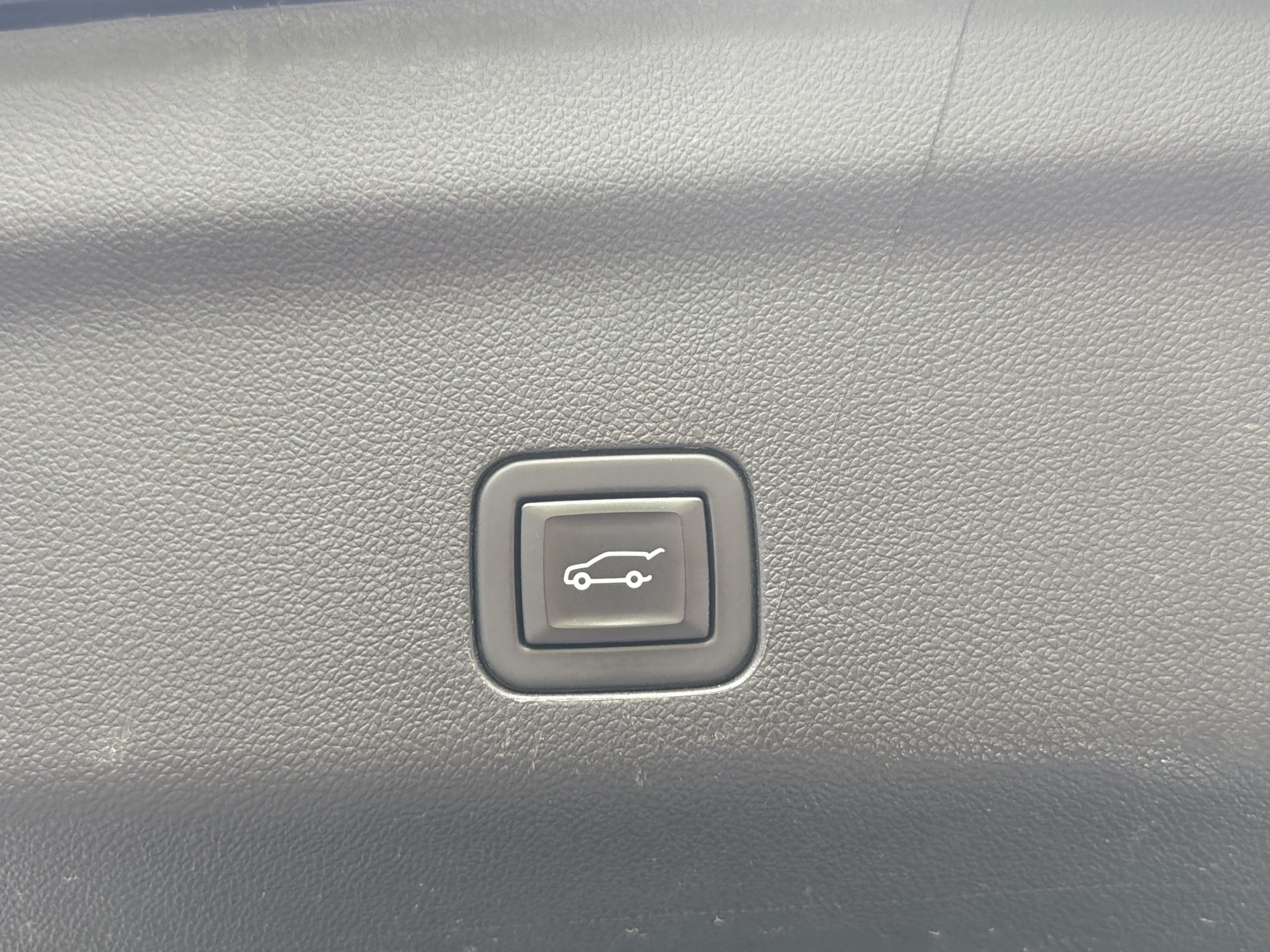 Used 2023 GMC Yukon AT4 w/ AT4 Premium Package AWD/4WD image 55