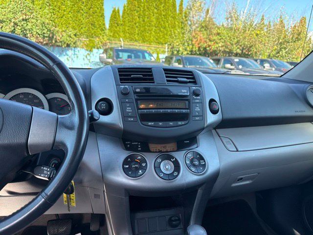 Used 2008 Toyota RAV4 Limited AWD/4WD image 19