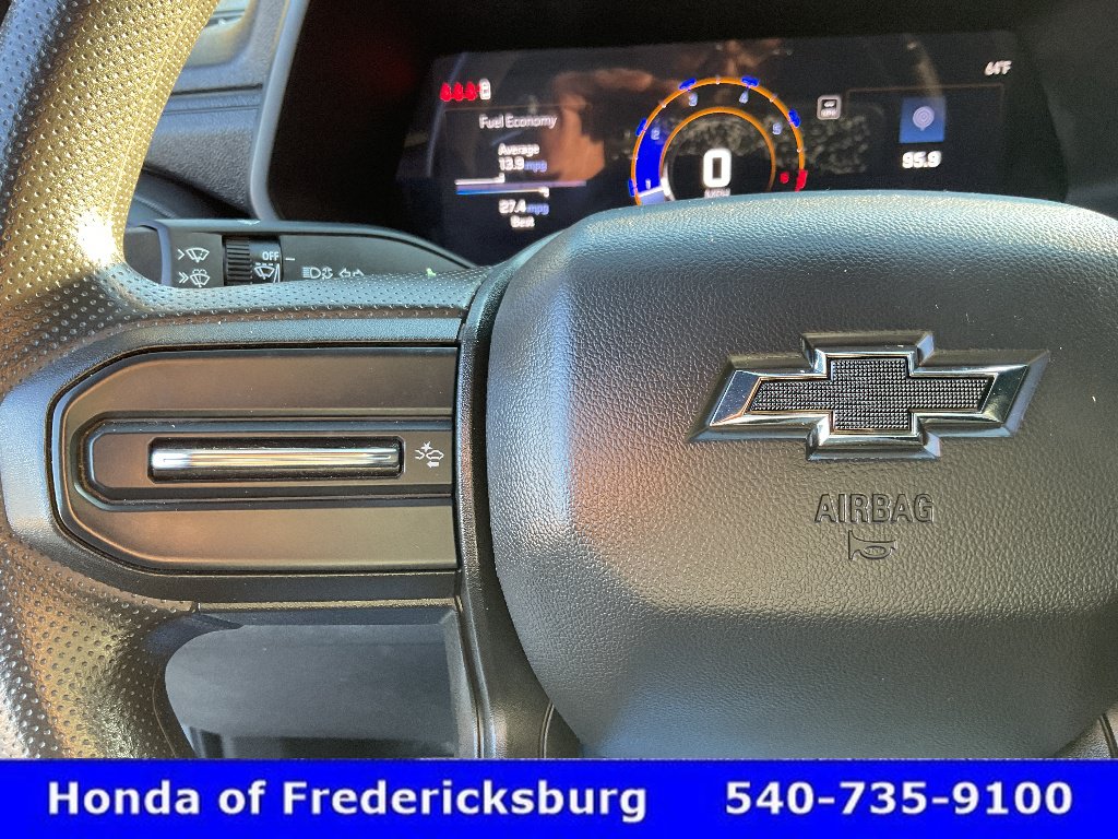 Used 2024 Chevrolet Colorado Trail Boss AWD/4WD image 27