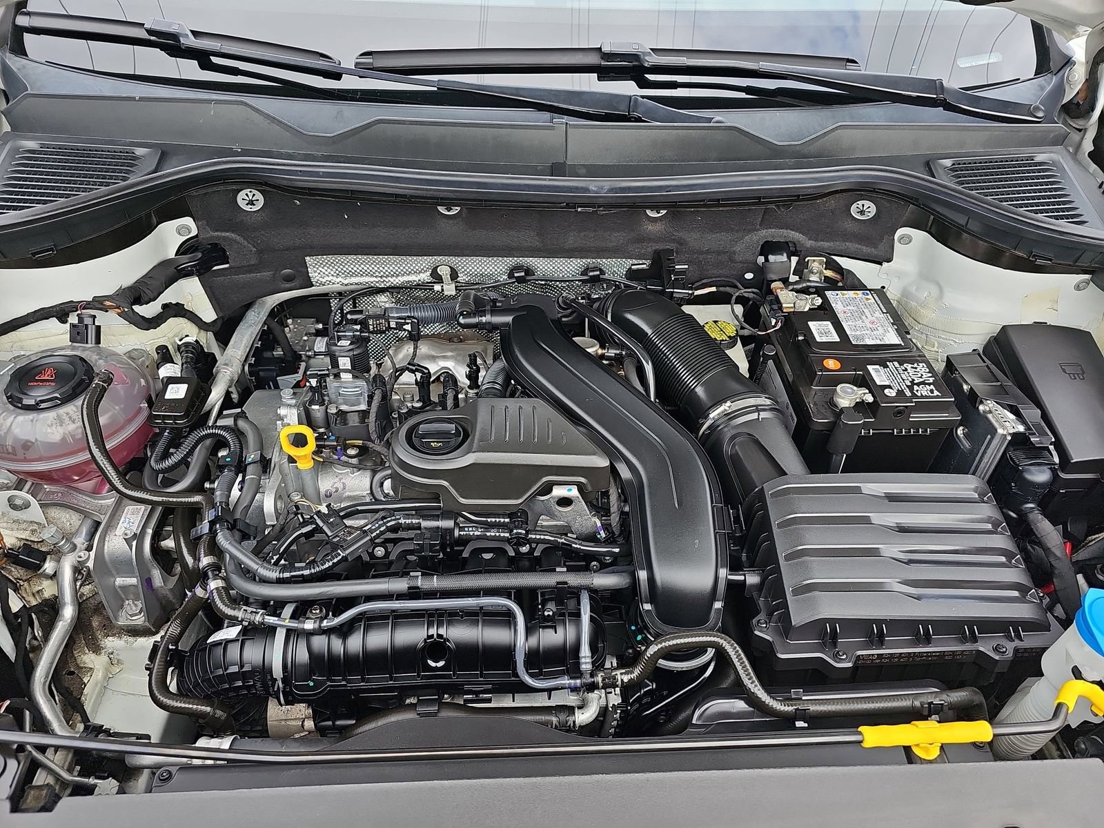 Used 2022 Volkswagen Taos SE FWD image 29