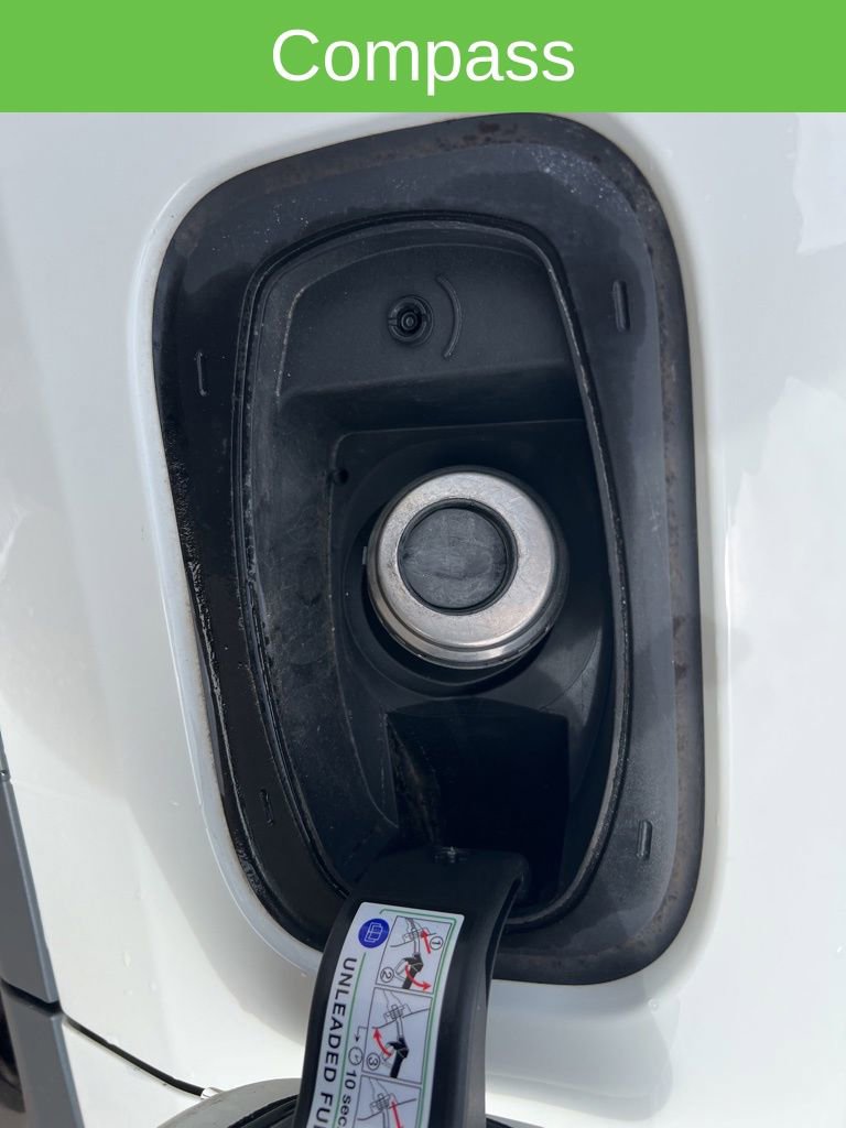 Used 2018 Jeep Compass Limited AWD/4WD image 37