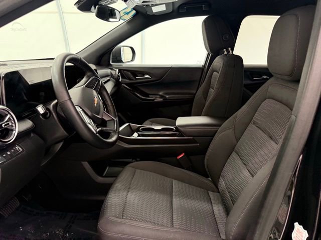 Used 2025 Chevrolet Equinox LT image 11