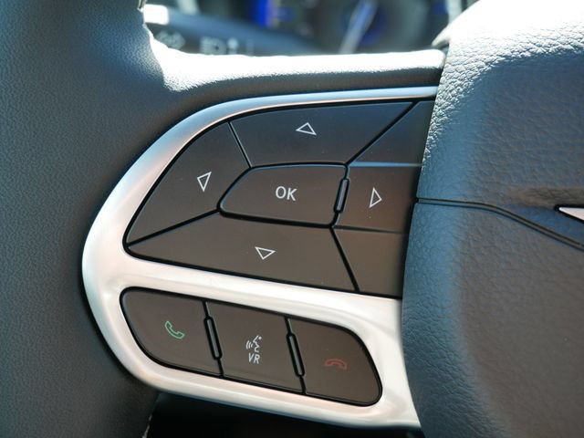New 2027 Chrysler Pacifica Select AWD/4WD image 19