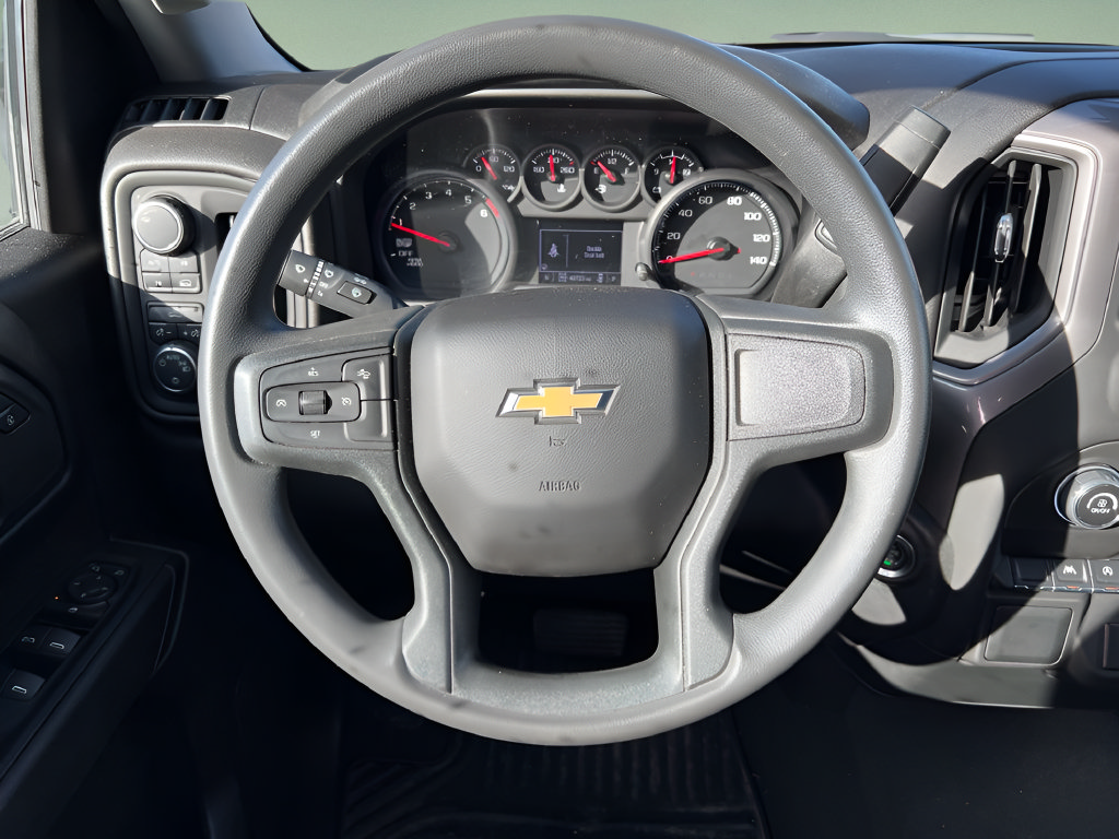 Used 2023 Chevrolet Silverado 1500 Custom w/ 2.7L Blackout Package AWD/4WD image 18