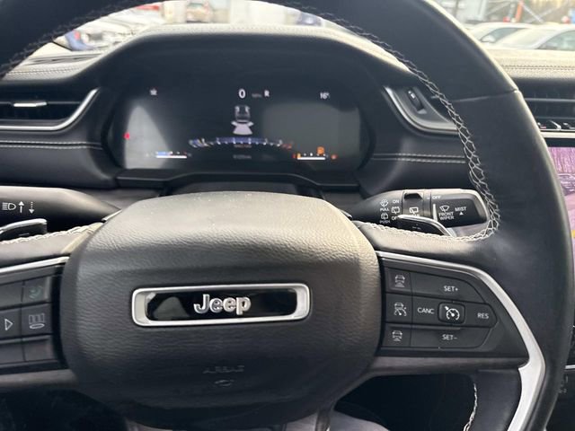 Used 2022 Jeep Grand Cherokee Limited image 30