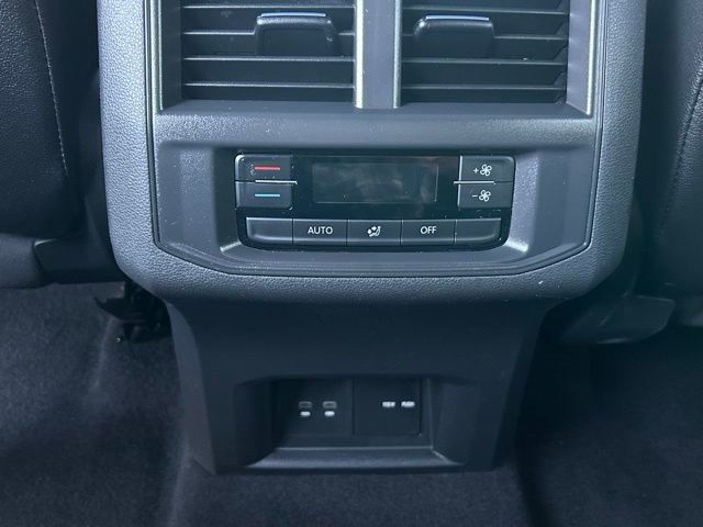 Used 2021 Volkswagen Atlas SE image 15