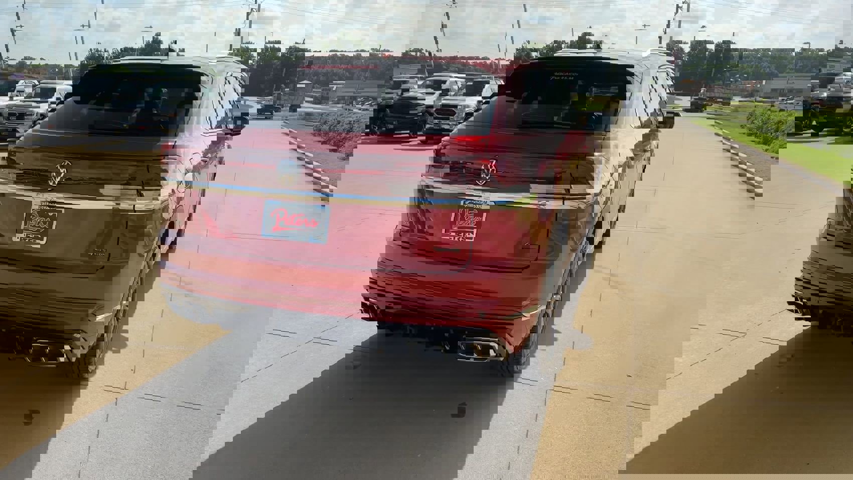 Used 2024 Volkswagen Atlas Cross Sport SEL R-Line image 7