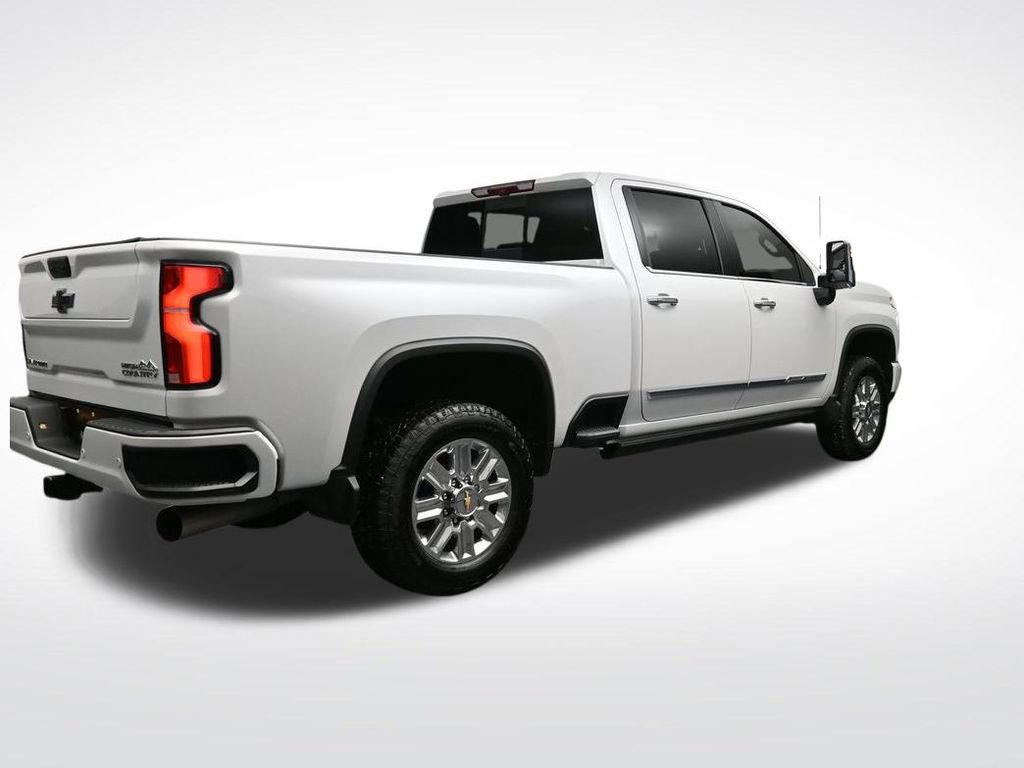 Used 2025 Chevrolet Silverado 2500 High Country w/ High Country Premium Package image 5